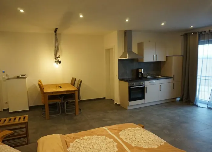 1 Im Kirschbluetenhof